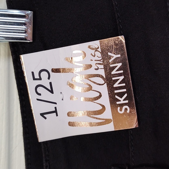 High rise black skinny jeans - Picture 2 of 6